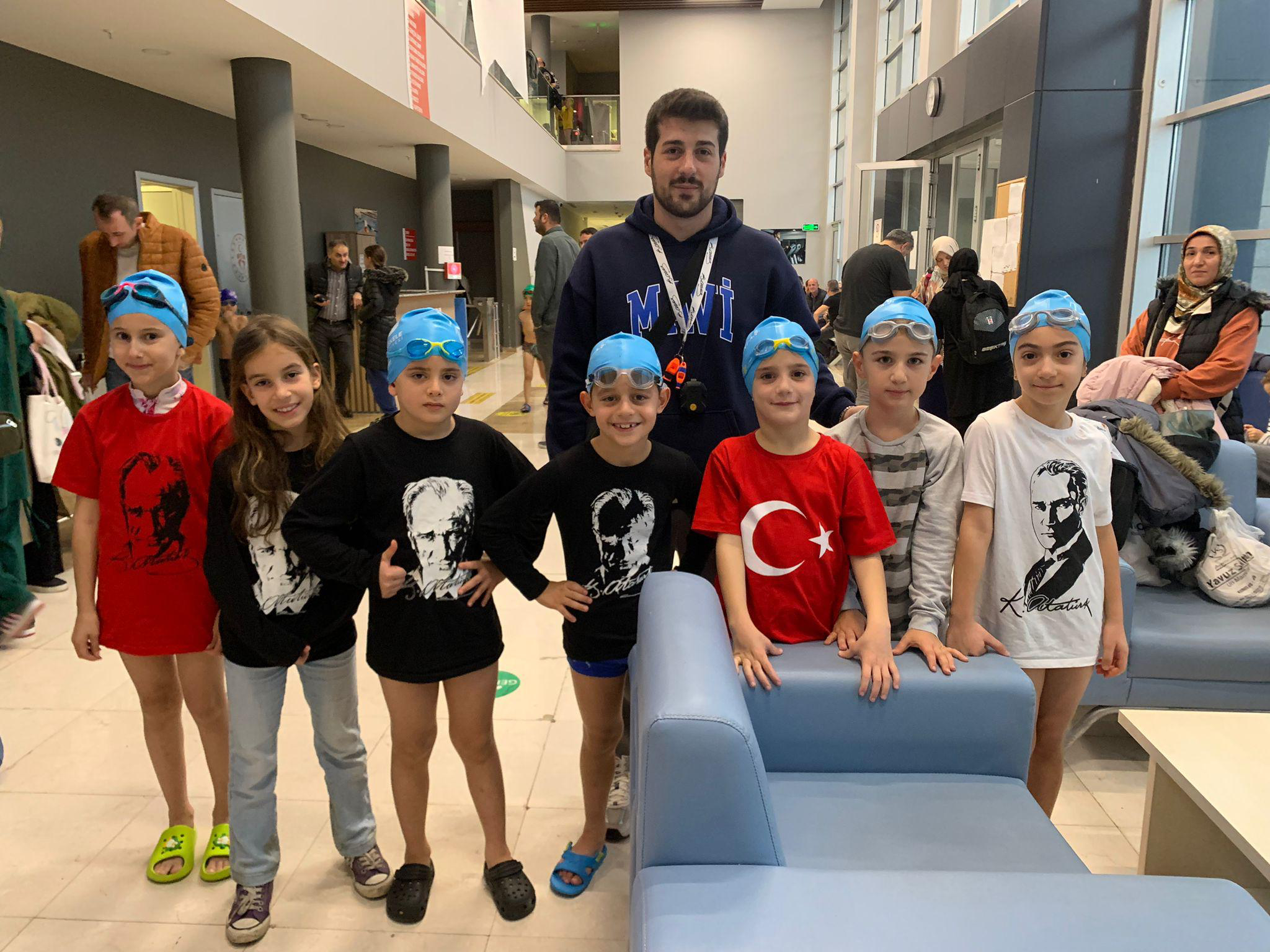 Başiskele Belediyesi’nin ücretsiz olarak düzenlediği spor okullarında yetenekleri keşfedilen sporcular,