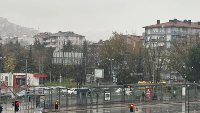 İzmit merkeze yılın ilk karı düştü. 