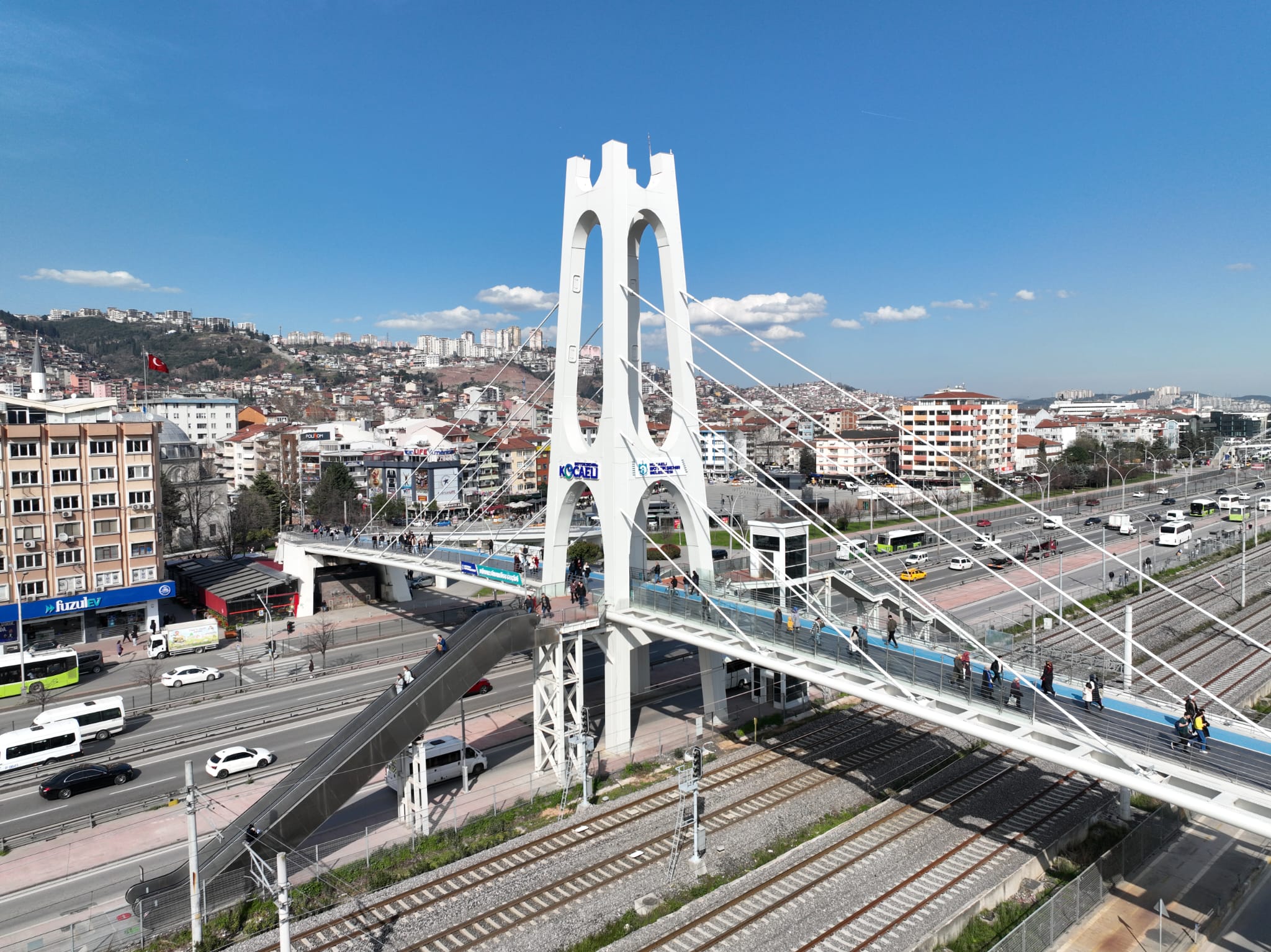 Acil durumlar için kullanılması gereken ‘Stop’ butonuna bilinçli olarak basılması
