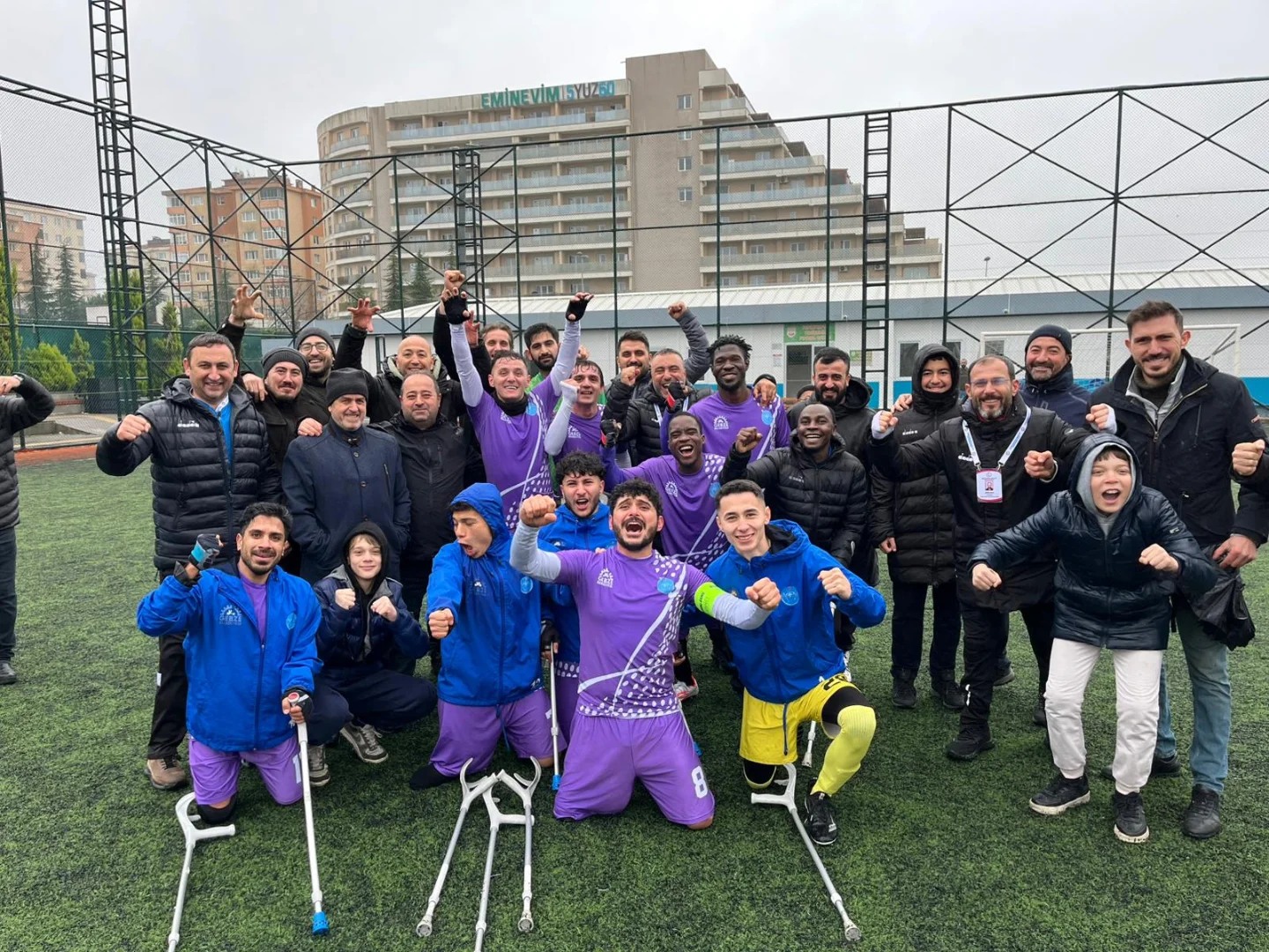 Pendik Belediyesi Bedensel Engelli Spor Kulübü ekibini 1-0 mağlup ederek