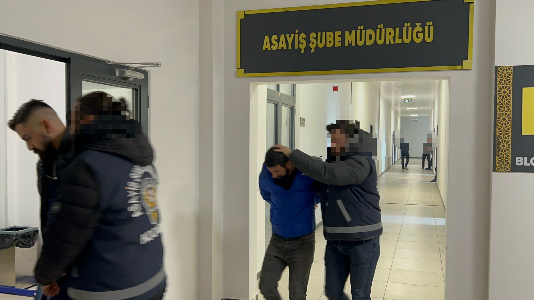 Kocaeli'nin Çayırova ilçesinde 40 bin TL değerinde dizüstü bilgisayar çalan