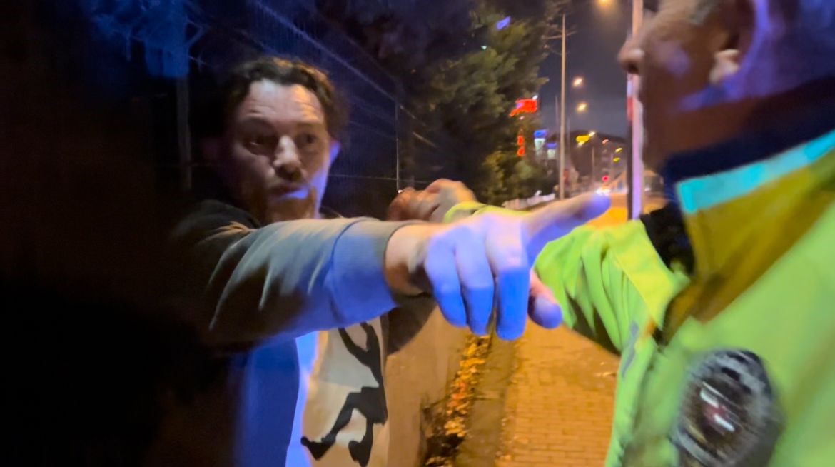 Bursa'da trafik polisleri bir kez daha sabır sınavından geçti. Ekiplerin