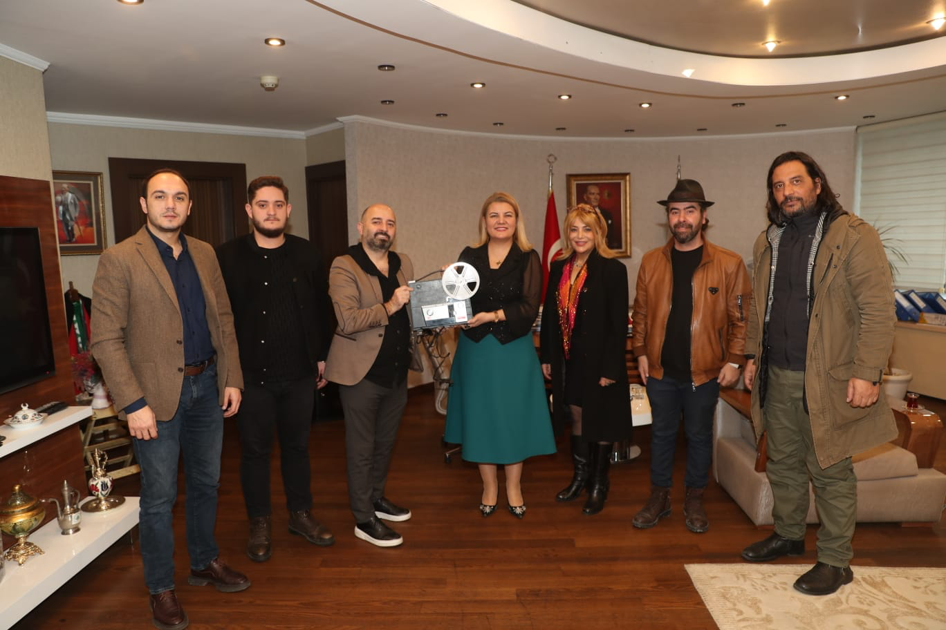 İzmit Belediye Başkanı Fatma Kaplan Hürriyet’i ziyaret eden Kocaeli Kültür