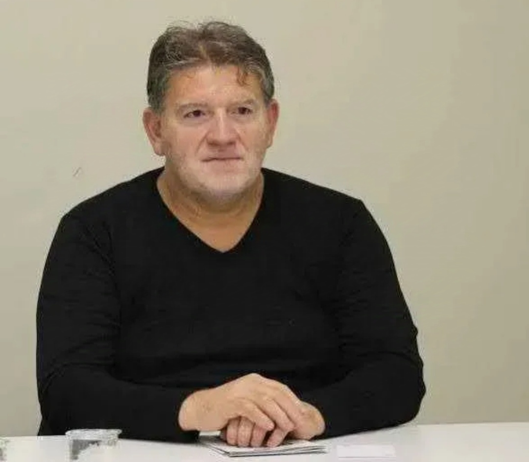 Kocaelispor’un eski yöneticilerinden Prof. Dr. Ayhan Orhan, kardeşi Burhan Orhan’ı