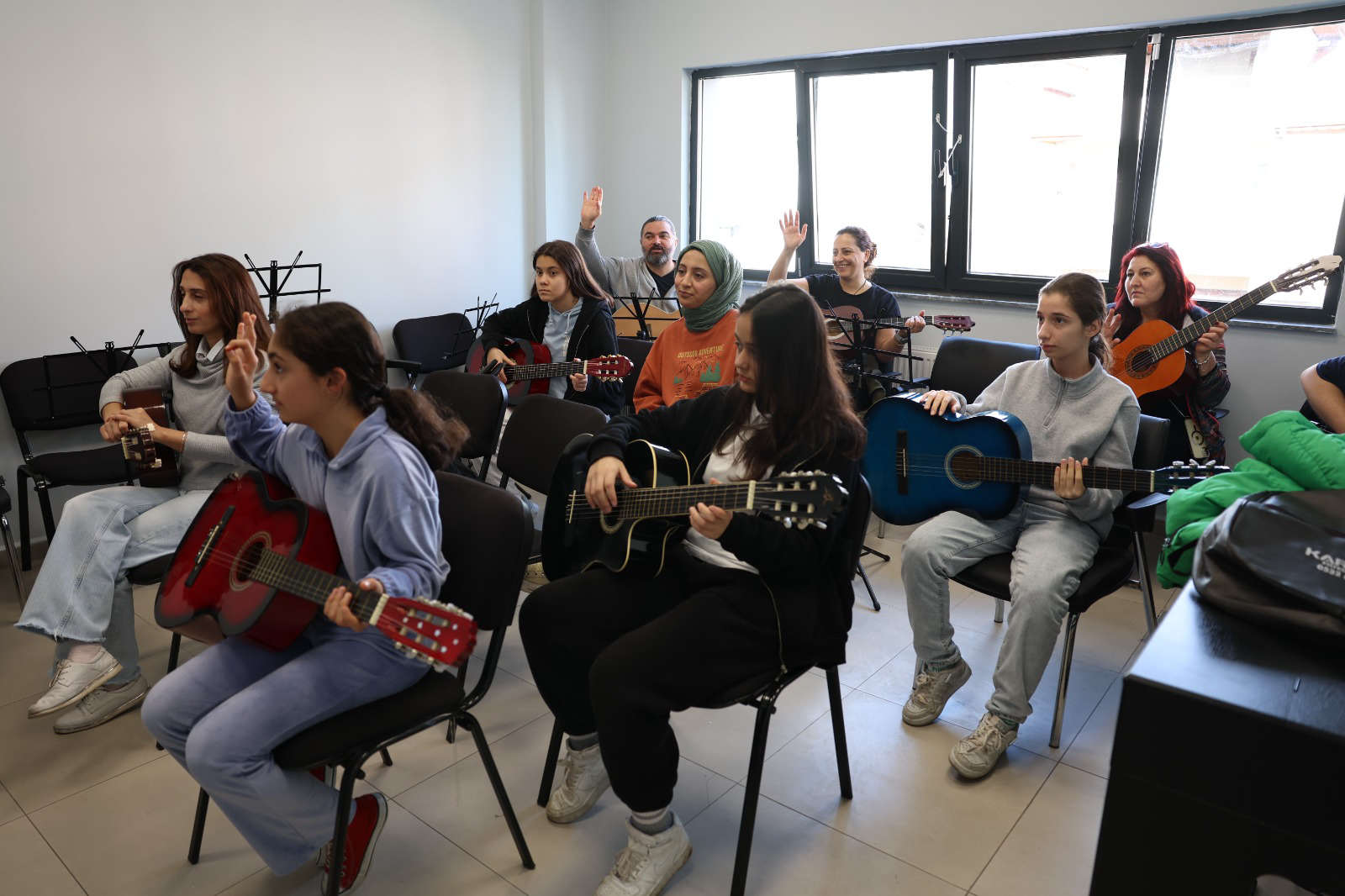 Derince Belediyesi’nin Abdullah Tayyip Olçok Gençlik ve Spor Merkezi ve