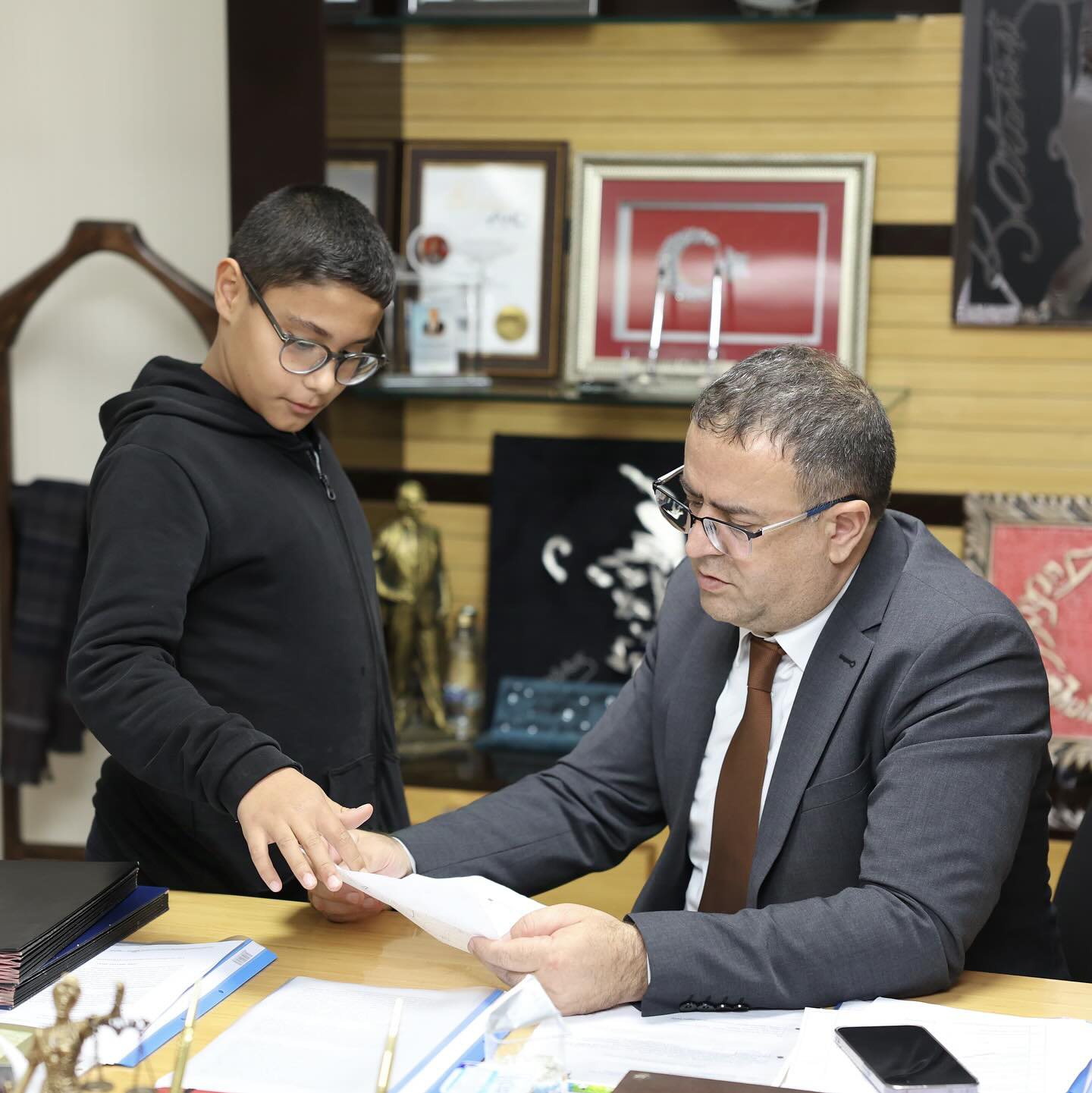 Derince Belediye Başkanı Av. Sertif Gökçe, kendisini ziyaret eden Mevlana