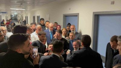 Cumhurbaşkanı Recep Tayyip Erdoğan, Kocaeli Şehir Hastanesi’nde tedavi gören hastaları