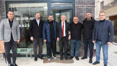 Her sabah mesai saati öncesi esnafı ziyaret eden Darıca Belediye