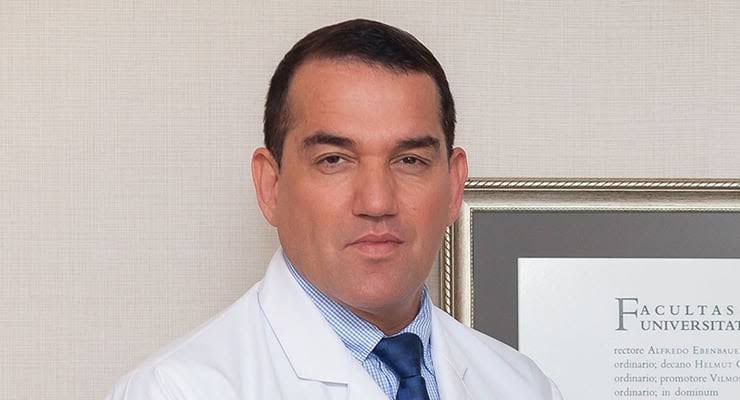 Amerikan Hastanesi Başhekimi ve saygın isimlerden Dr. İsmail Bozkurt, 59