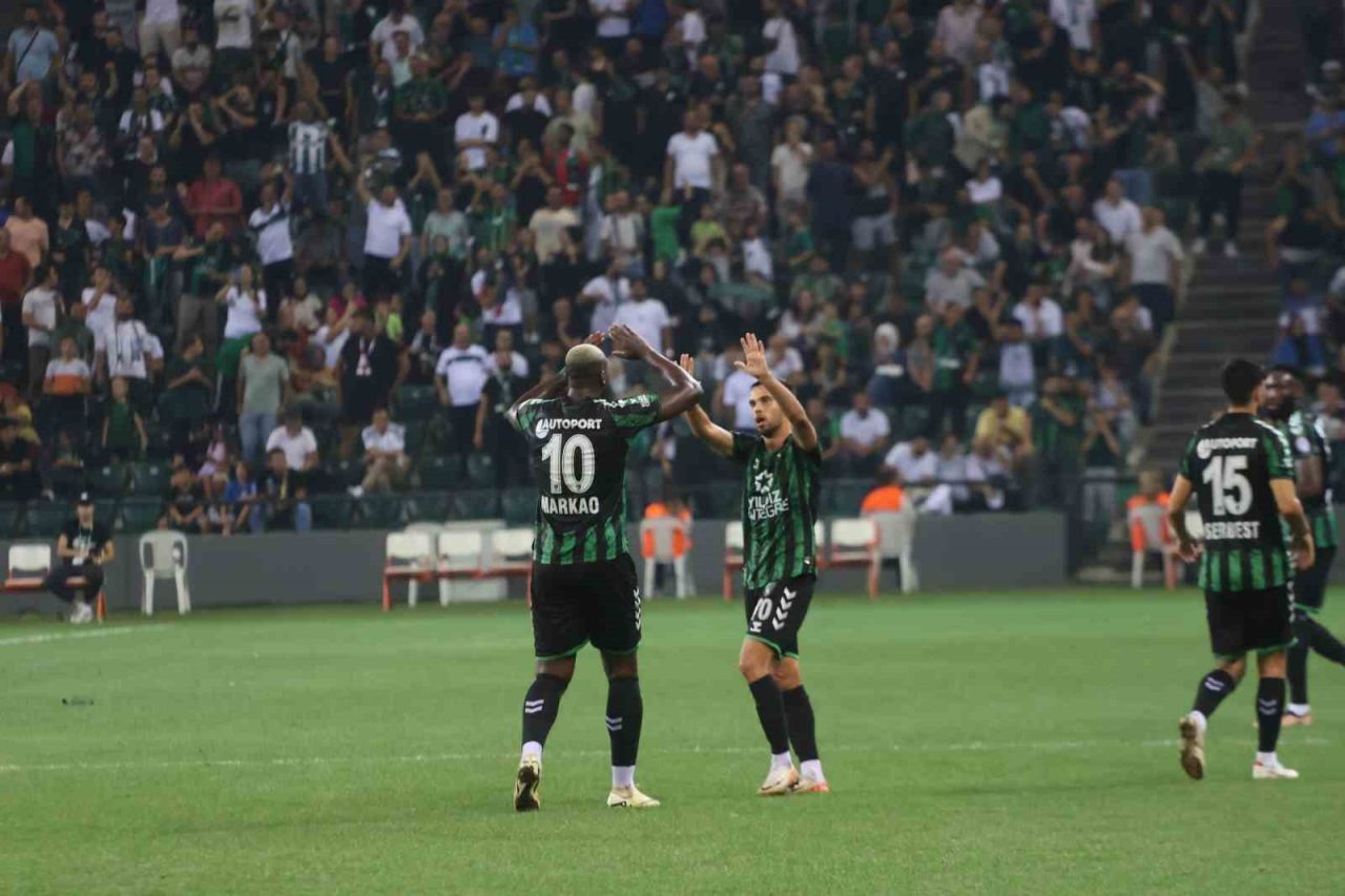 Trendyol 1. Lig ekiplerinden Kocaelispor’da aralık ayına 29 puanla girildi.