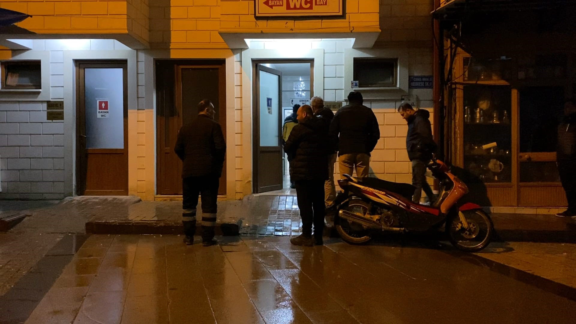 Tarihi İshakpaşa Camii'nin tuvaletinde 68 yaşındaki Hasan Özkan ölü olarak