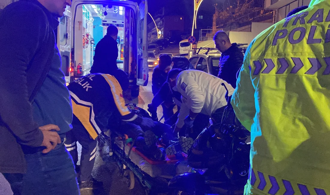 Kocaeli'nin İzmit ilçesinde 2 motosikletin çarpışması neticesinde bir sürücü yaralanarak