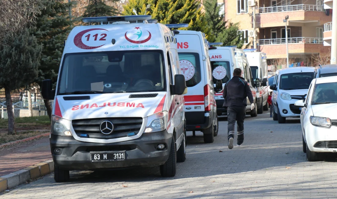 Cinnet geçiren 35 yaşındaki kadın, 14 ile 8 yaşındaki 2