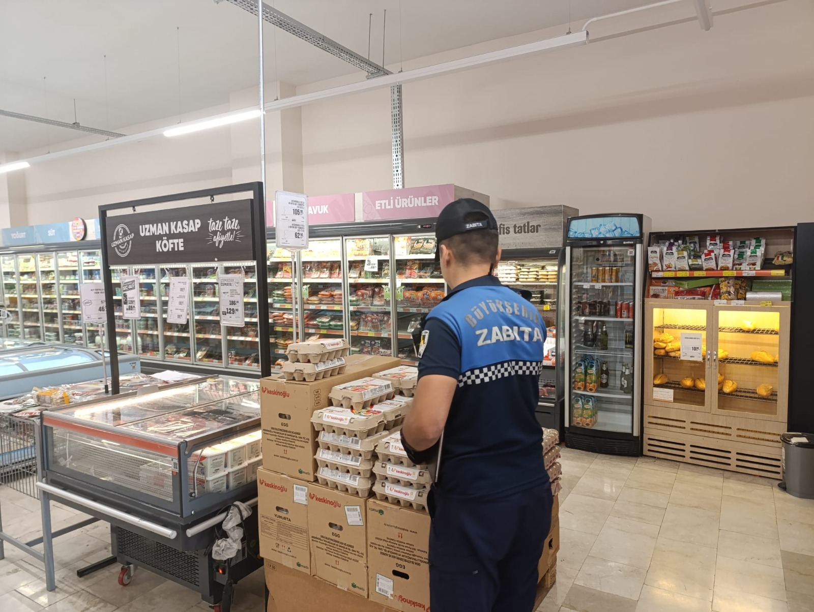 Kocaeli Büyükşehir Zabıta Dairesi Başkanlığı ekipleri, huzurlu ve güvenli bir