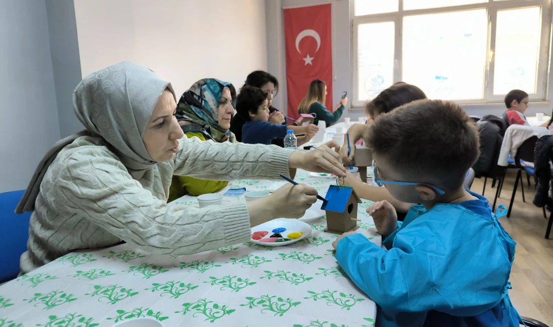 Derince Belediyesi’nin düzenlediği Sömestr Anne - Çocuk Etkinlikleri, Ahşap Kuş