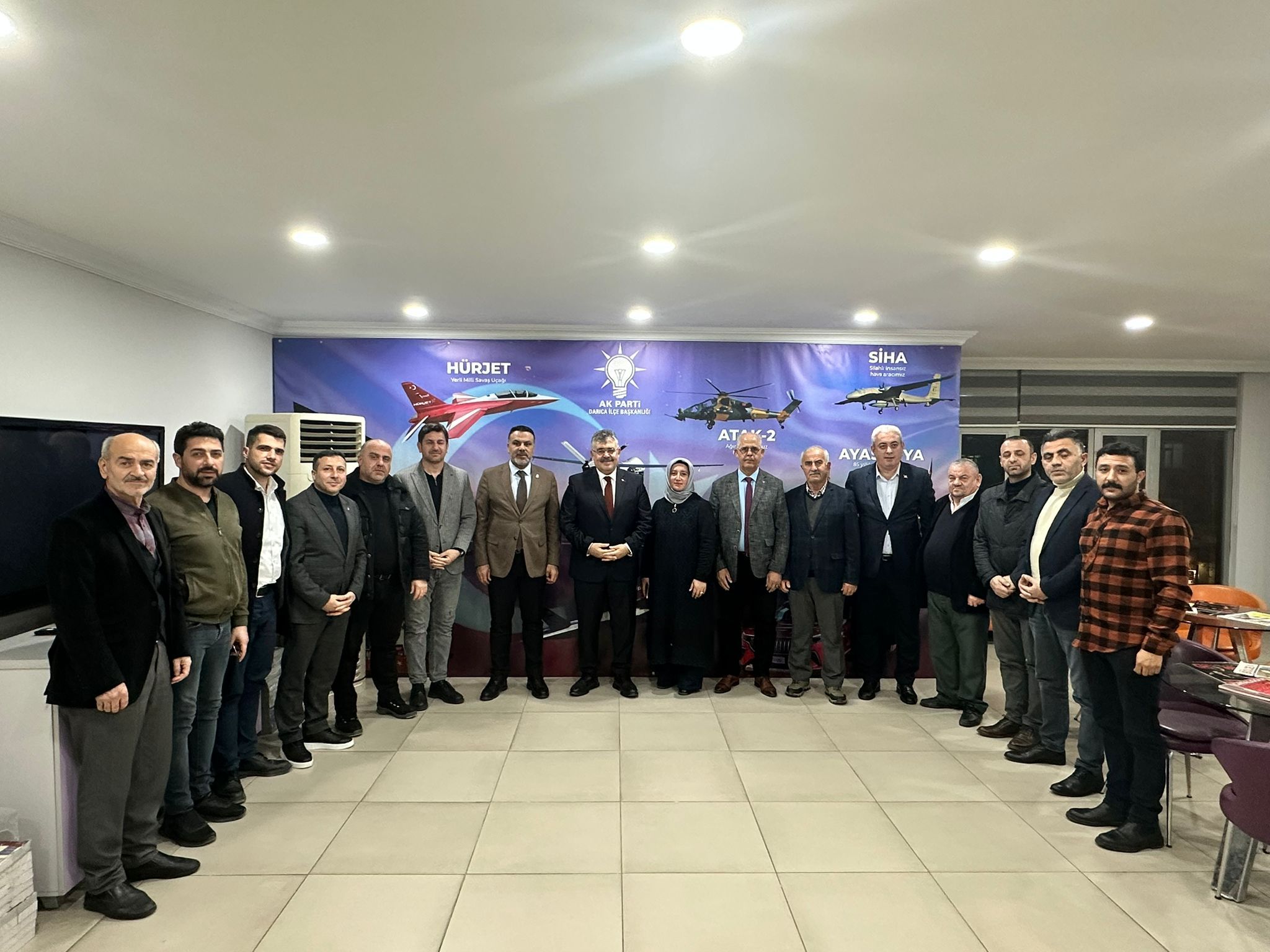 AK Parti Kocaeli Milletvekili Veysel Tipioğlu, Darıca’da esnaf ve vatandaşlarla