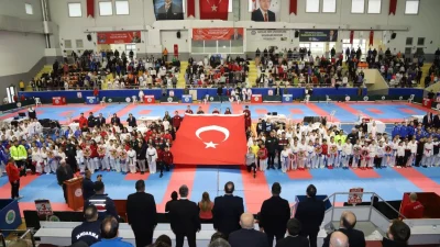Şehit Emniyet Müdürü Gaffar Okkan’ı Anma Etkinlikleri Karate Turnuvası yapıldı.