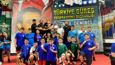 38 branşta 8 bini aşkın aktif sporcusu bulunan Büyükşehir Kağıtspor,
