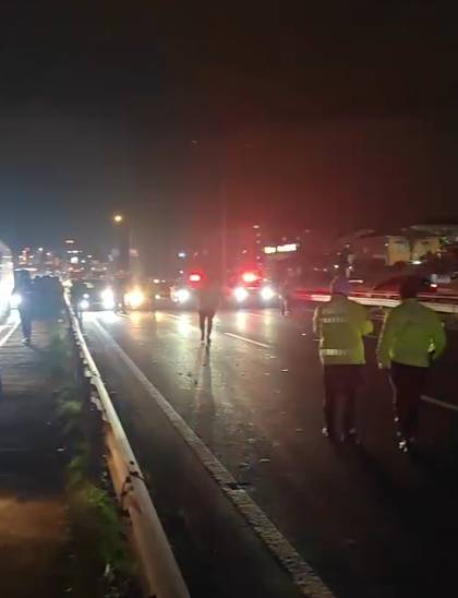 Kocaeli'nin Gebze ilçesinde meydana gelen korkunç trafik kazasında bir kişi