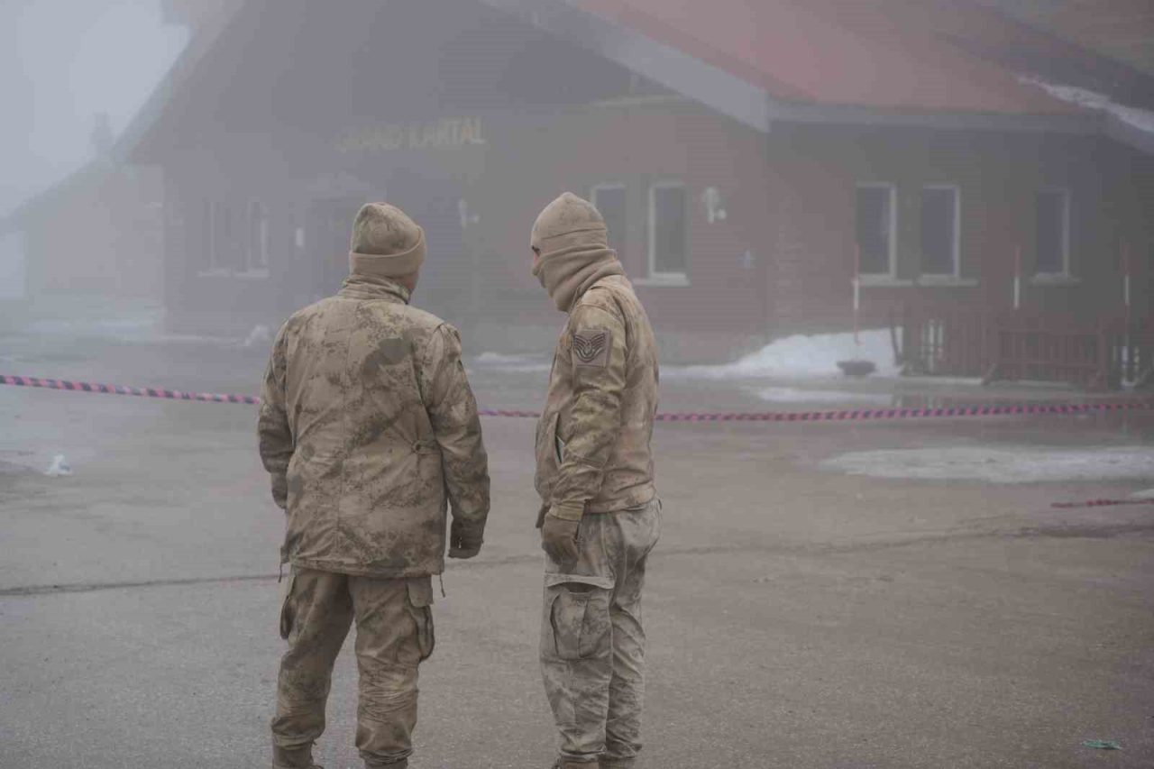Bolu’da 79 kişinin hayatını kaybettiği Grand Kartal Otel’de, AFAD ve