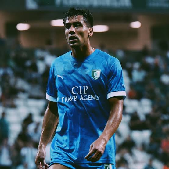 Kocaelispor ara transfer faaliyetleri kapsamında Bodrum FK forması giyen orta