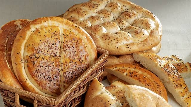 Ramazan ayı yaklaşırken, pide fiyatları vatandaşların gündeminde. Ramazan pidesi fiyatlarına