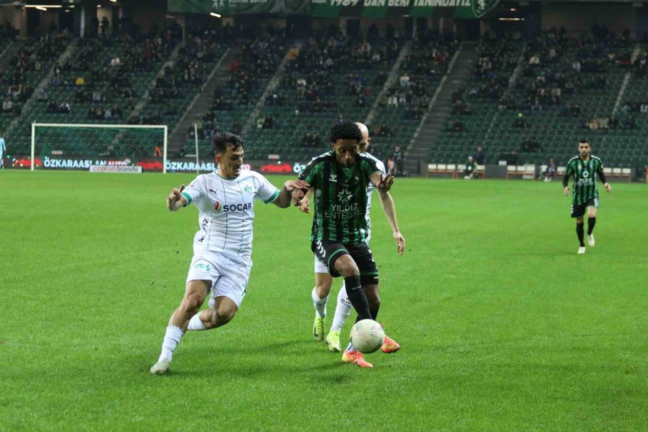 Trendyol 1. Lig’in 18. haftasında Kocaelispor, sahasında Iğdır FK’yı 3-0