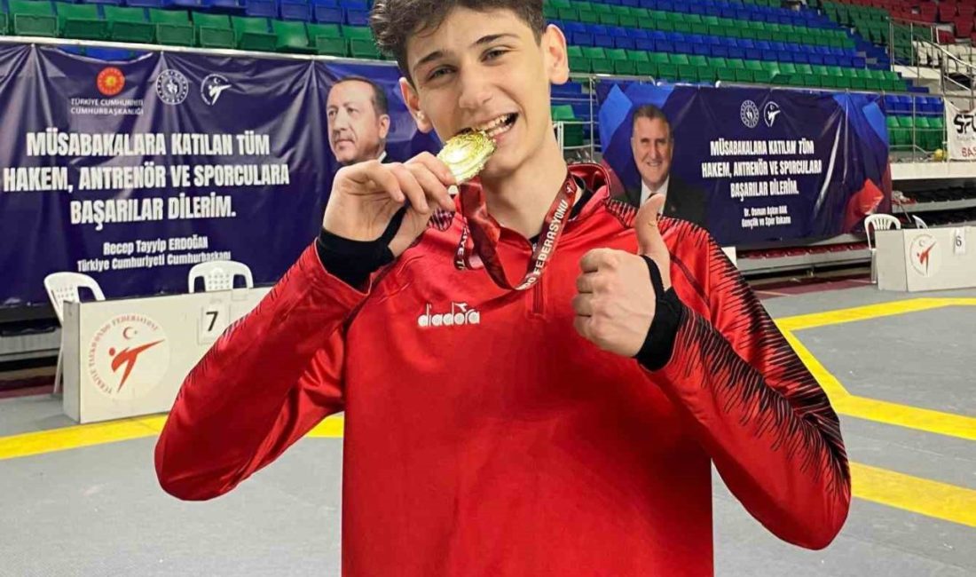 Ankara’da düzenlenen Gençler Türkiye Taekwondo Şampiyonası’nda milli takımı temsil eden
