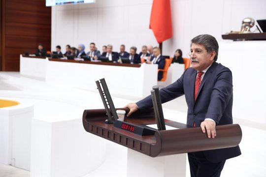 CHP Kocaeli Milletvekili Prof. Dr. Mühip Kanko, Türkiye’de vatandaşların içine