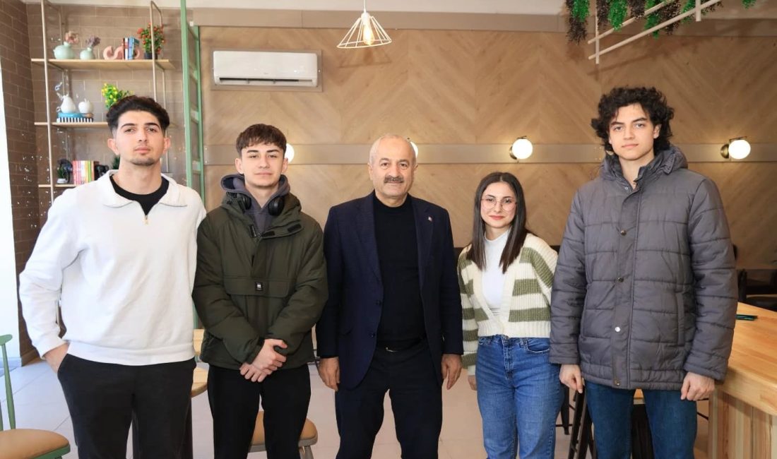 Gebzeli gençlere yönelik hizmet ve projelere önem veren Gebze Belediye