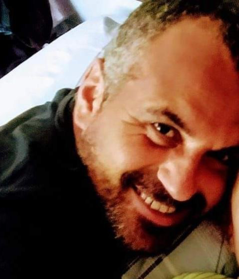 Kocaeli'nin Kartepe ilçesinde bir şahıs kendisini defalarca dövdüğü ve tehdit