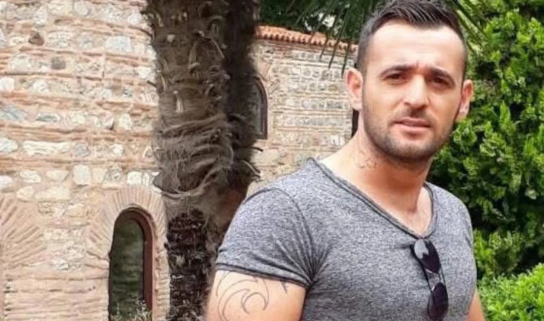 Bursa’nın İznik ilçesinde sanayi sitesindeki dükkanda bir genç ölü bulundu.
