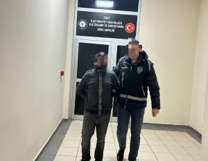 Kocaeli'de cezaevinden firar eden hükümlünün de aralarında bulunduğu 10 şahıs,