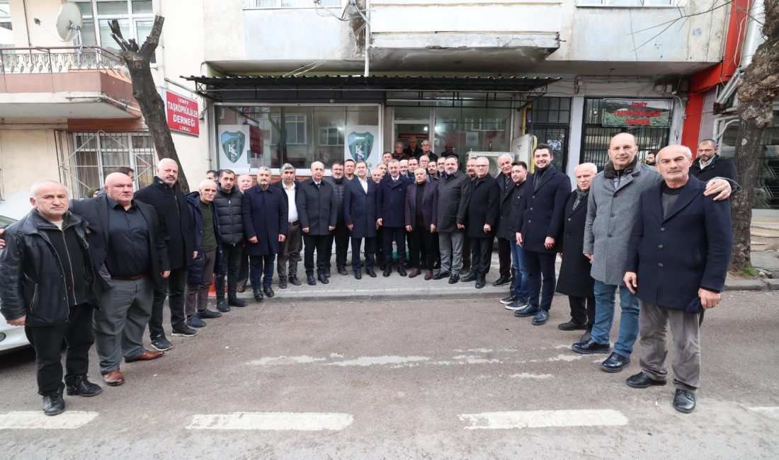 Kocaeli Büyükşehir Belediye Başkanı Doç.Dr.Tahir Büyükakın, Taşköprülüler Derneği yöneticileri ile