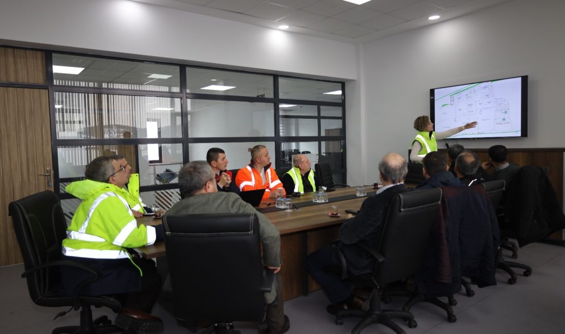 Kocaeli Büyükşehir, Yol ve Bakım Dairesi Merkez Şantiyesi’nde Kocaeli’yi anbean