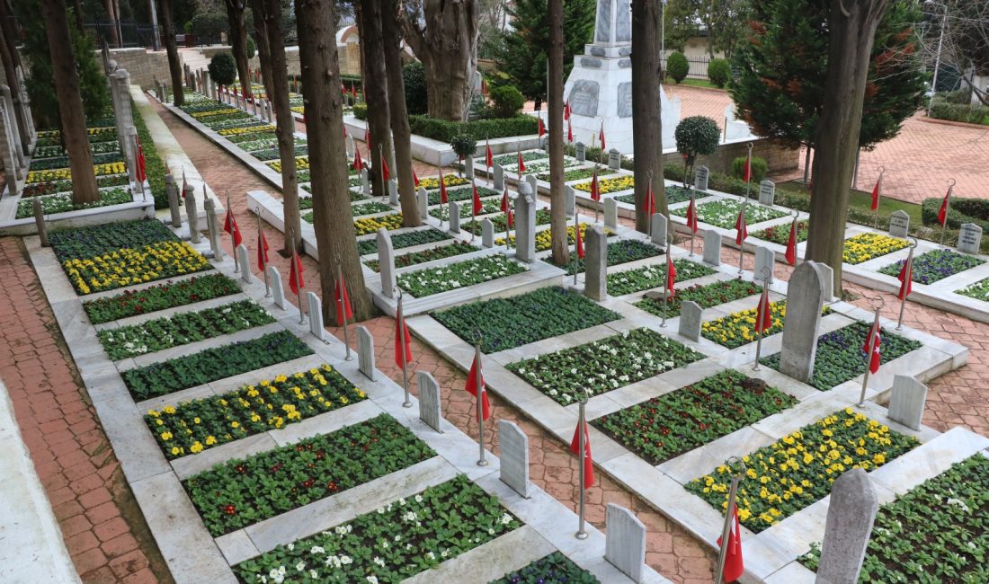 Kocaeli Büyükşehir Belediyesi, vatan topraklarını savunurken şehit düşen kahramanların ebedi