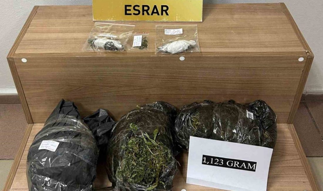 Kocaeli’nin Gölcük ilçesinde düzenlenen operasyonda 1 kilo 123 gram esrar