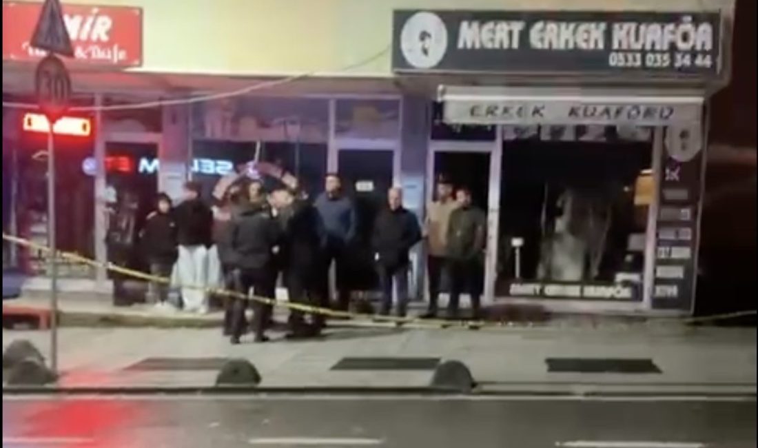 Kocaeli’nin Çayırova ilçesinde bir kadın tartıştığı kocasını silahla vurarak öldürdü.