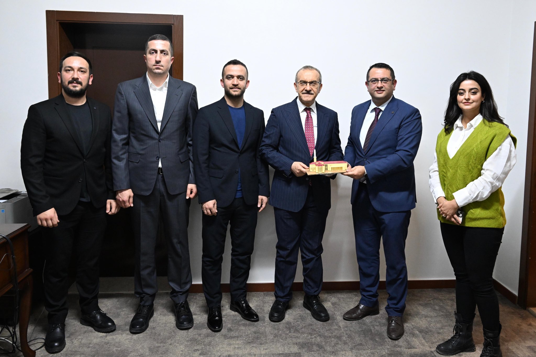 İnşaat Mühendisleri Odası Kocaeli Şube Başkanı Ali Akgün ve yönetimi