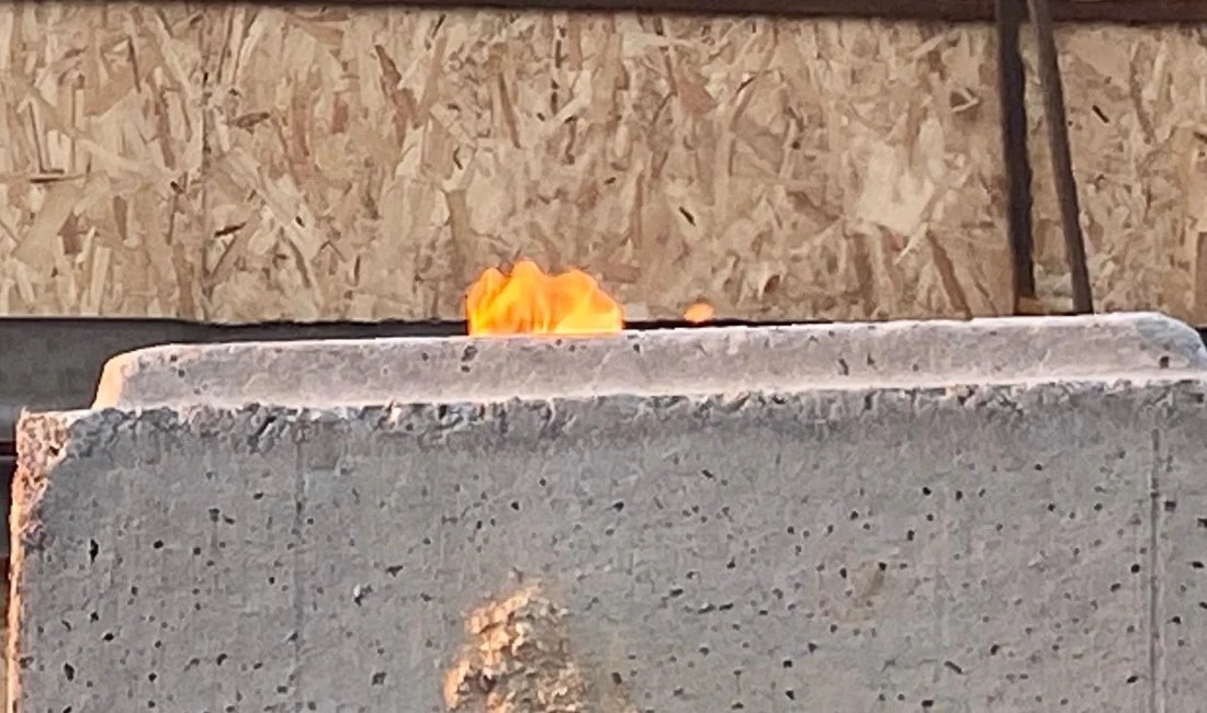 Kocaeli'nin Kartepe ilçesinde sondaj çalışması sırasında açığa çıkan ve 5