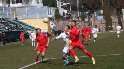 TFF 2. Lig Kırmızı Grup 26. hafta maçında Belediye Derincespor,