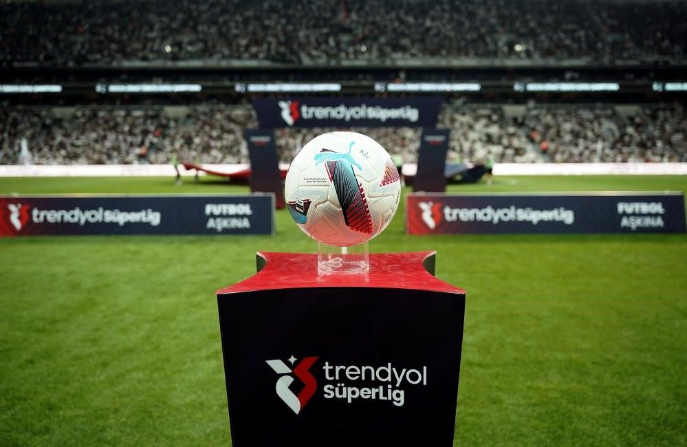 Trendyol Süper Lig'de 28. hafta, bugün oynanacak Galatasaray-Antalyaspor maçıyla başlayacak.
