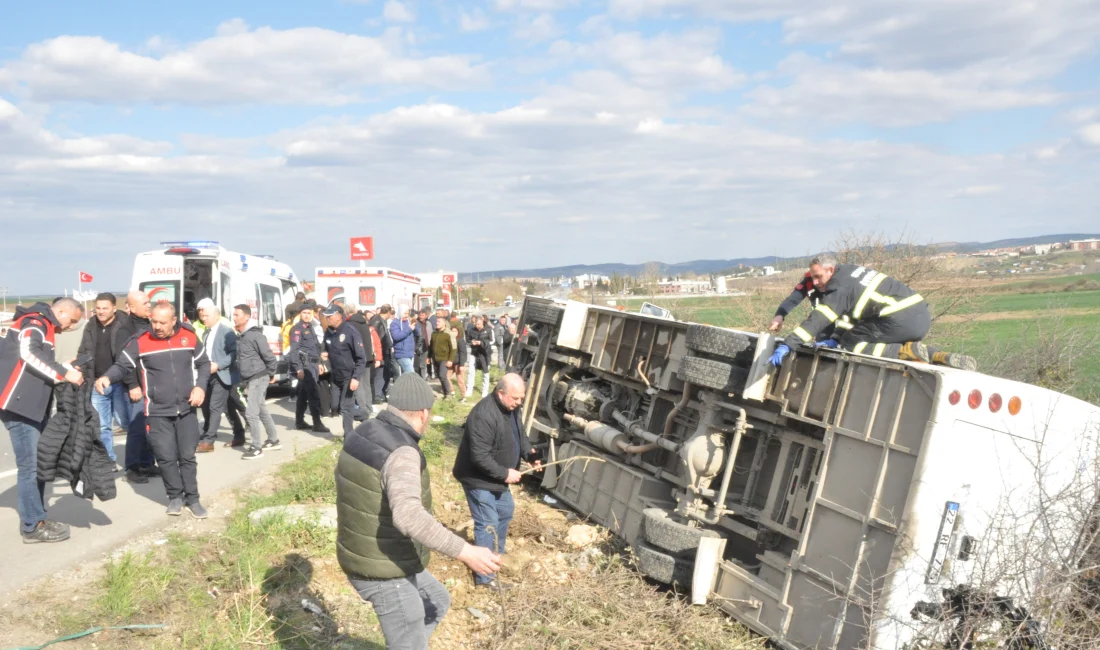 Edirne’nin Keşan ilçesinde, Mehmet Akif Ersoy Anadolu Lisesi öğrencilerini taşıyan