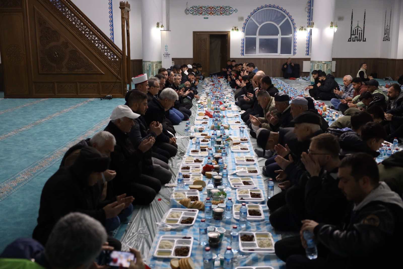 Kocaeli Büyükşehir Belediyesi, "Balkanlar'da İftar Buluşması" etkinliği kapsamında Bulgaristan Filibe’deki