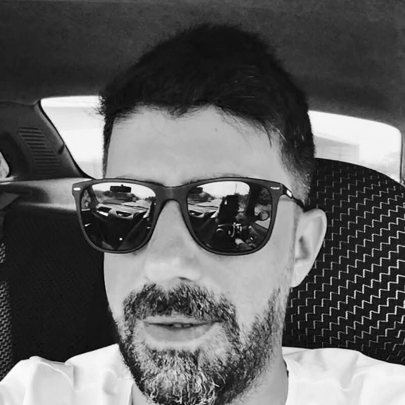 Sakarya'da yaşayan evli ve 1 çocuk babası olan 40 yaşındaki