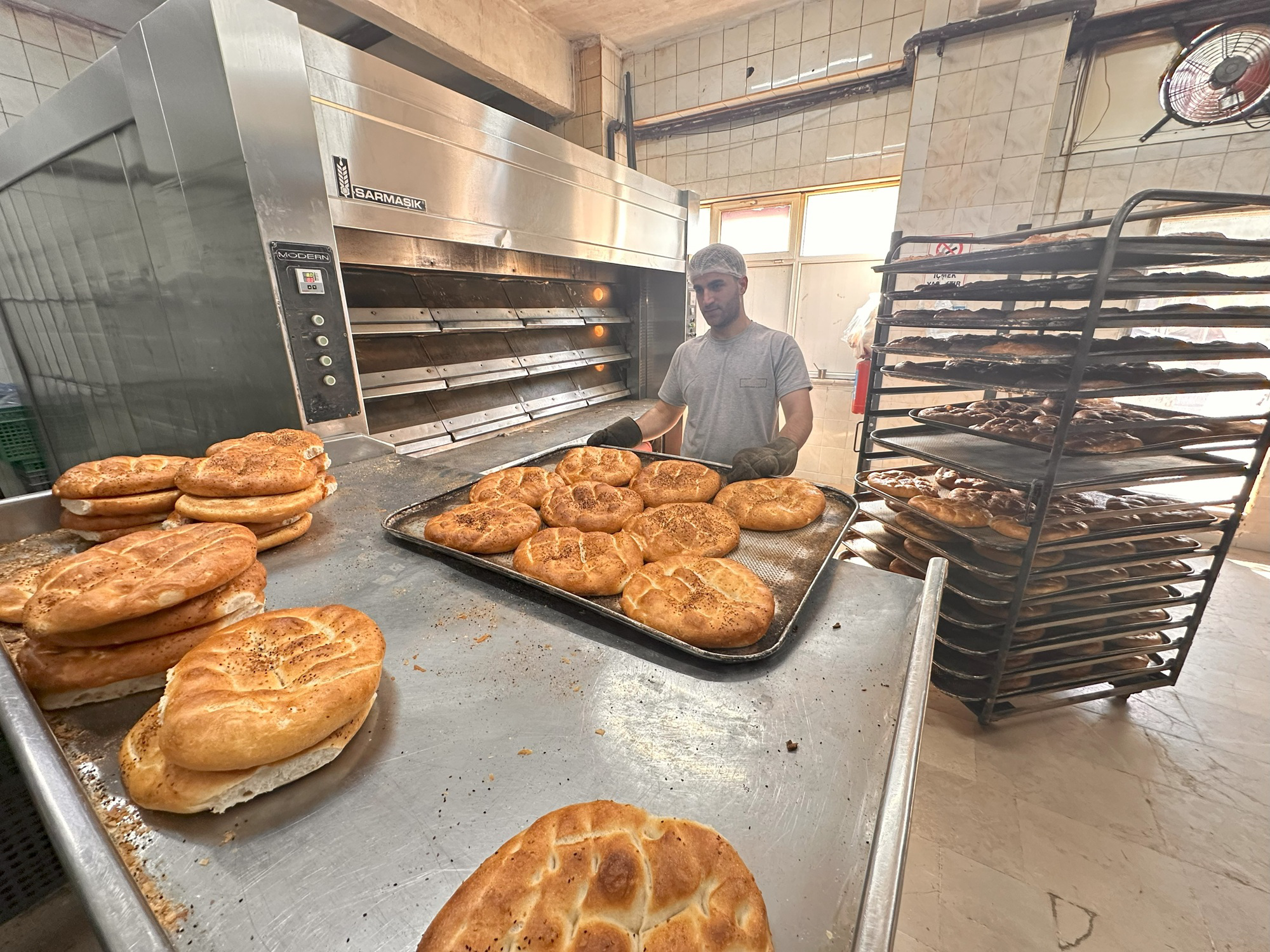 Körfez Belediyesi Halk Ekmek Fabrikası’nda Ramazan ayı boyunca 120 bin