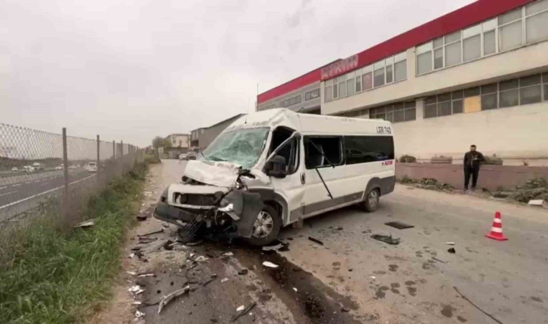 Kocaeli’nin Gebze ilçesinde tır ile çarpışan işçi servisindeki 8 kişi