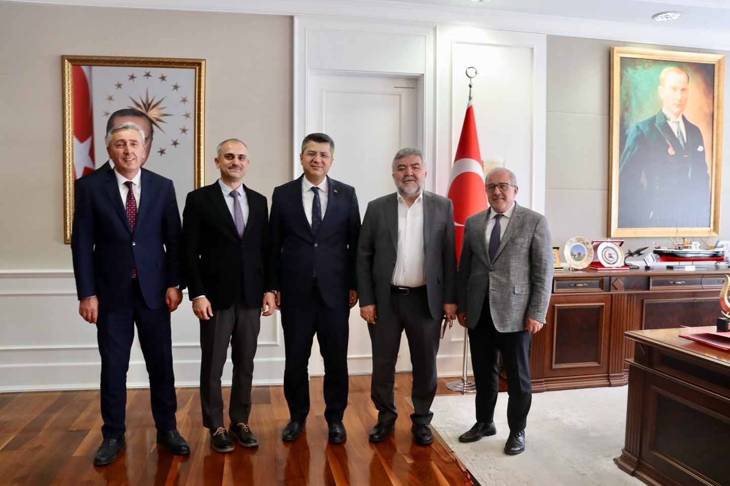 Çayırova Belediye Başkanı Bünyamin Çiftçi, bugün Ankara’da bir dizi temaslar