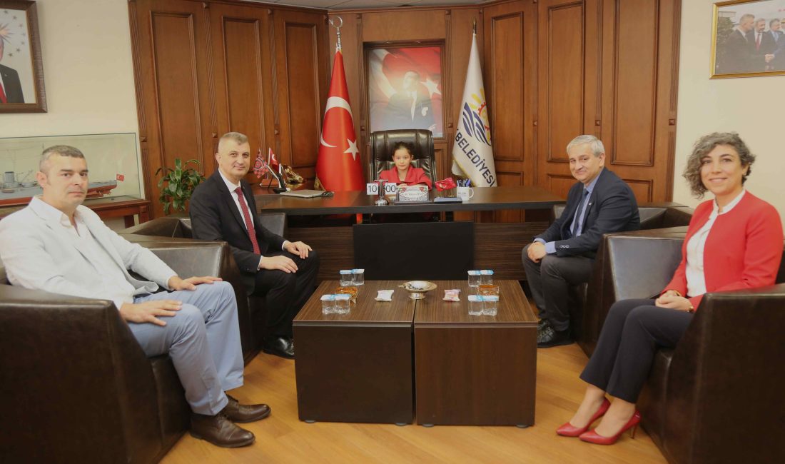 Gölcük Belediye Başkanı Ali Yıldırım Sezer, 23 Nisan Ulusal Egemenlik