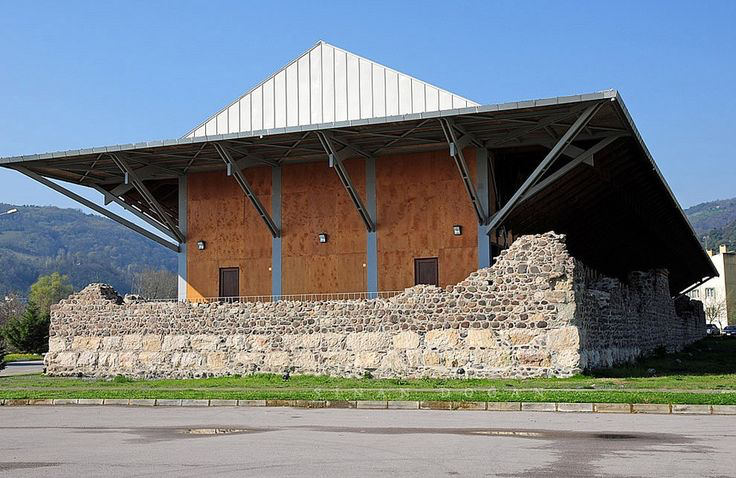 Gölcük'te "4 Kadın 1 Yüzük" adlı tiyatro oyunu yarın akşam